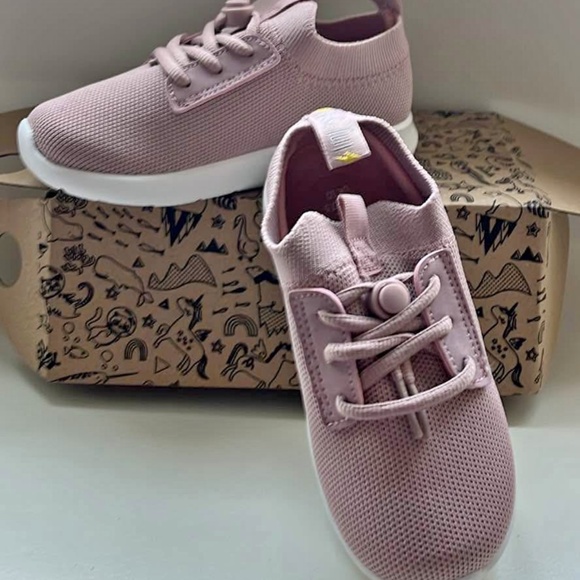 New Jan and jul waterproof shoes - Picture 1 of 2